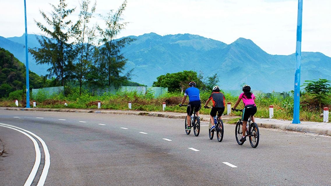 The Coastal Echo A 12-Day Vietnam Cycling Odyssey from Saigon to Hue